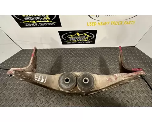 PETERBILT 379 Engine Mounts
