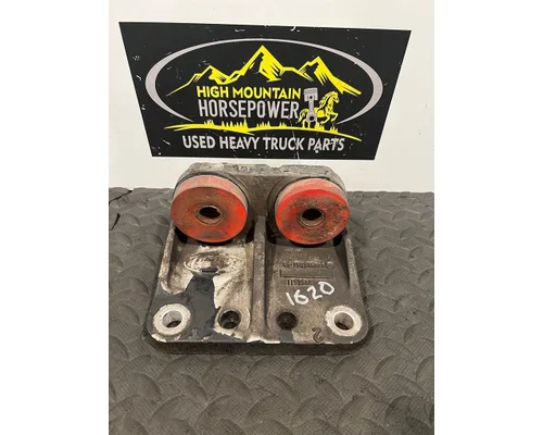 PETERBILT 379 Engine Mounts