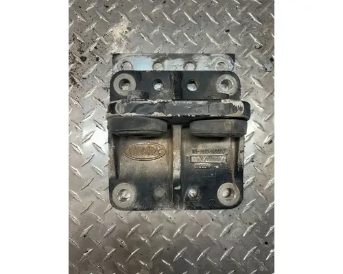 PETERBILT 379 Engine Mounts