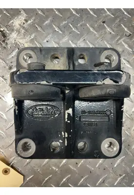 PETERBILT 379 Engine Mounts