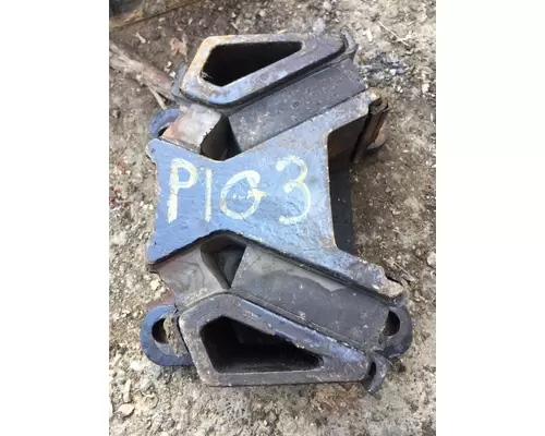 PETERBILT 379 Engine Mounts