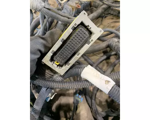PETERBILT 379 Engine Wiring Harness