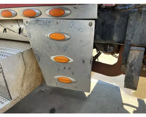 PETERBILT 379 Fender Extension