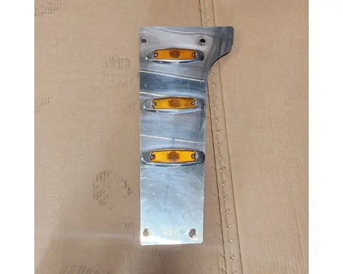 PETERBILT 379 Fender Extension