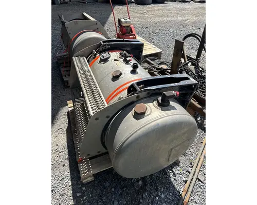 PETERBILT 379 Fuel Tank