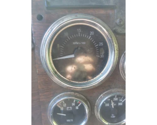 PETERBILT 379 GAUGE TACHOMETER