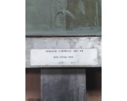 PETERBILT 379 GLASS, DOOR, FRONT