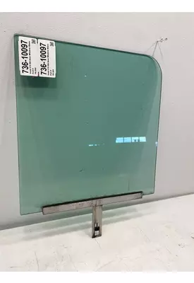 PETERBILT 379 Glass