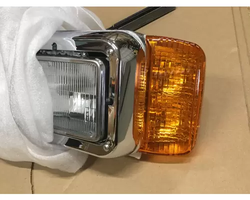 PETERBILT 379 HEADLAMP ASSEMBLY