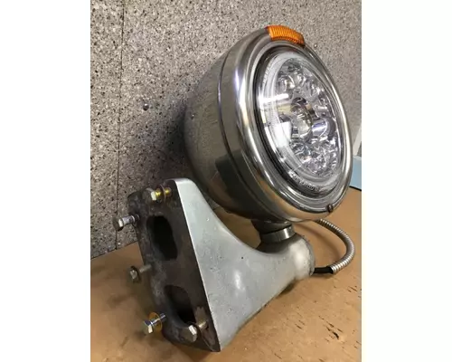 PETERBILT 379 HEADLAMP ASSEMBLY