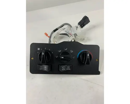 PETERBILT 379 HEATER CONTROL