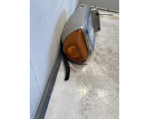 PETERBILT 379 Headlamp Assembly