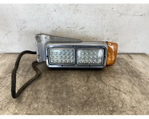 PETERBILT 379 Headlamp Assembly