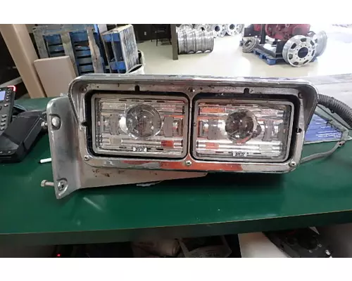 PETERBILT 379 Headlamp Assembly