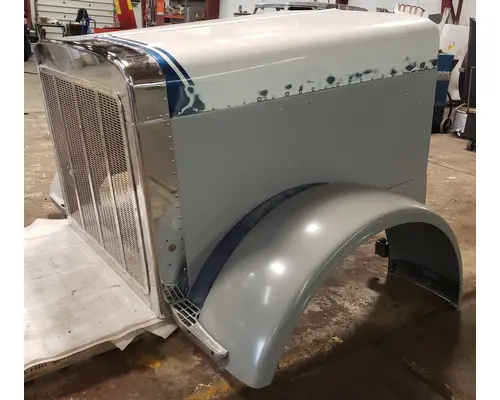 PETERBILT 379 Hood