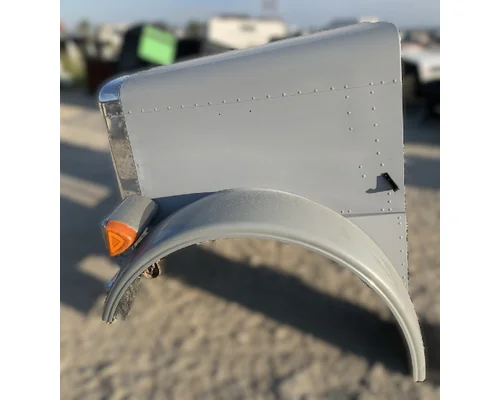 PETERBILT 379 Hood