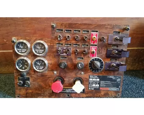 PETERBILT 379 Instrument Cluster