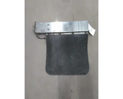 PETERBILT 379 MUD FLAP HANGER