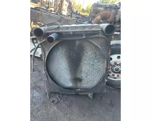 PETERBILT 379 Radiator