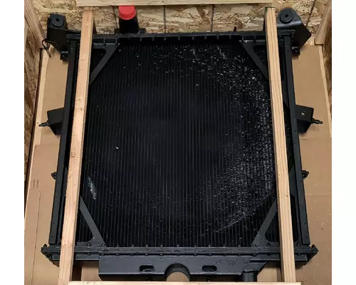 PETERBILT 379 Radiator