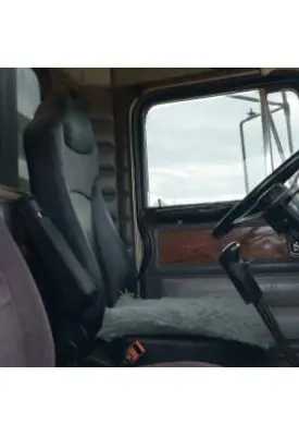 PETERBILT 379 SEAT, FRONT