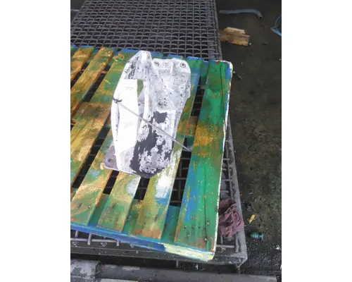 PETERBILT 379 SPRING HANGER