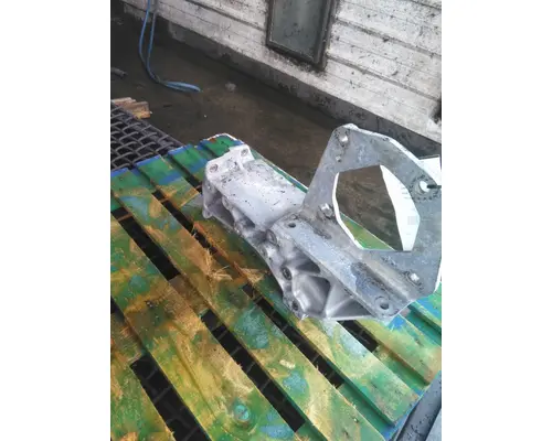 PETERBILT 379 SPRING HANGER