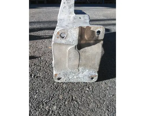 PETERBILT 379 SPRING HANGER