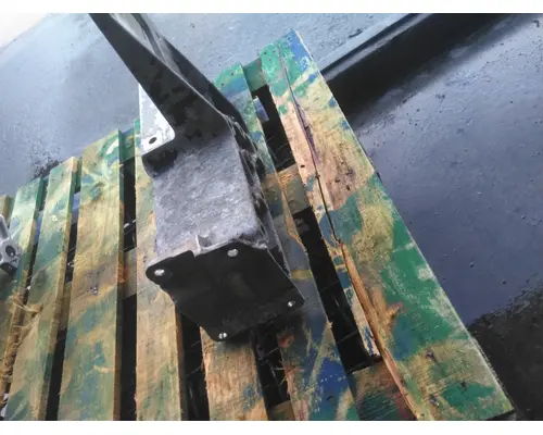 PETERBILT 379 SPRING HANGER