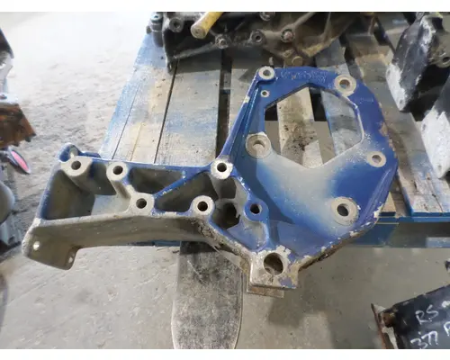 PETERBILT 379 SPRING HANGER