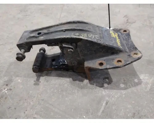 PETERBILT 379 SPRING HANGER