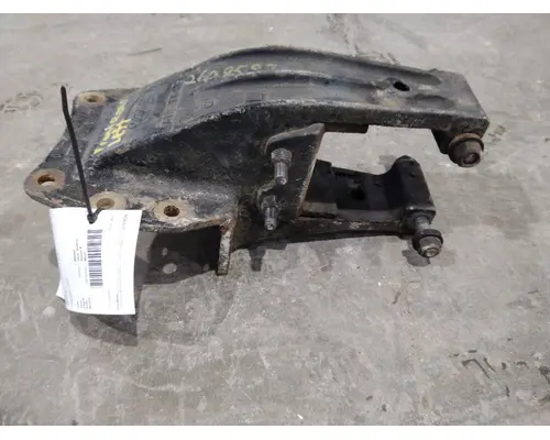 PETERBILT 379 SPRING HANGER