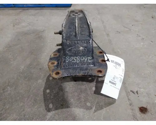 PETERBILT 379 SPRING HANGER