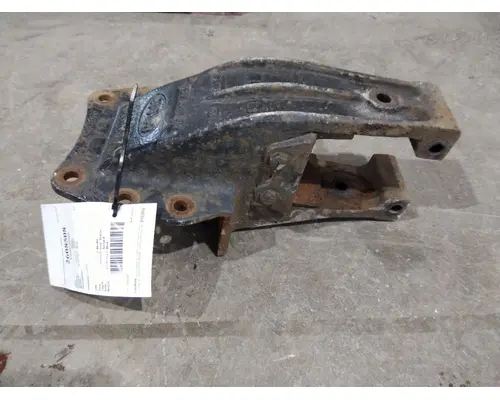 PETERBILT 379 SPRING HANGER