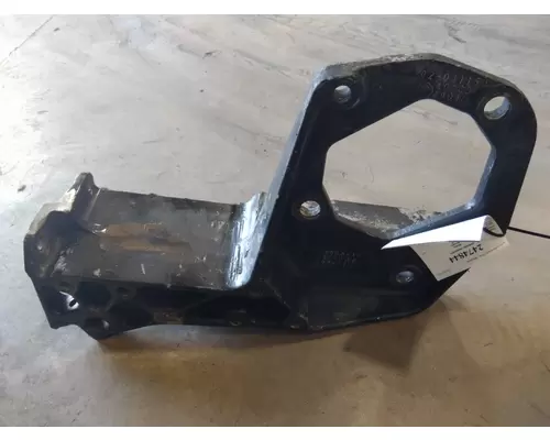 PETERBILT 379 SPRING HANGER