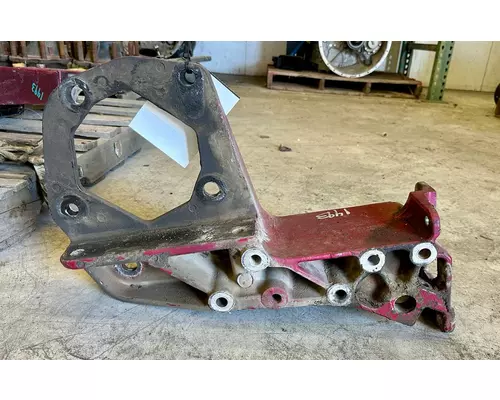 PETERBILT 379 Spring Hanger