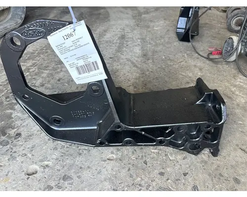 PETERBILT 379 Spring Hanger