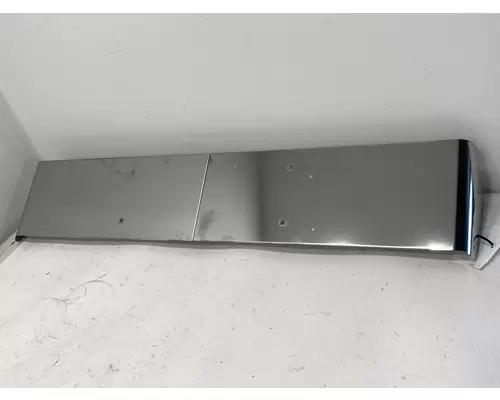 PETERBILT 379 Sun Visor (External)