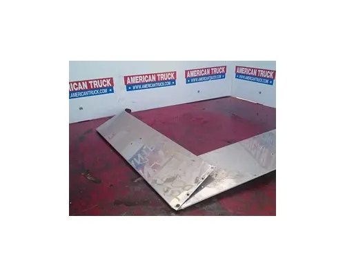 PETERBILT 379 Sun Visor