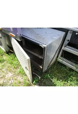 PETERBILT 379 TOOL BOX