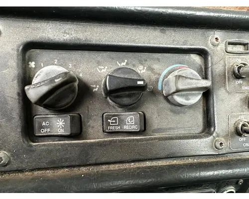 PETERBILT 379 Temperature Control