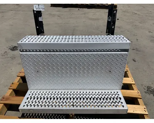 PETERBILT 379 Tool Box