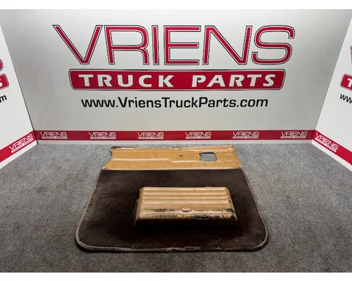 PETERBILT 379 Trim Panel, Front Door