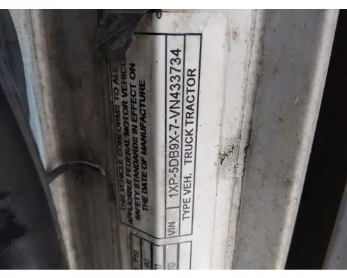 PETERBILT 379 WHOLE TRUCK FOR RESALE