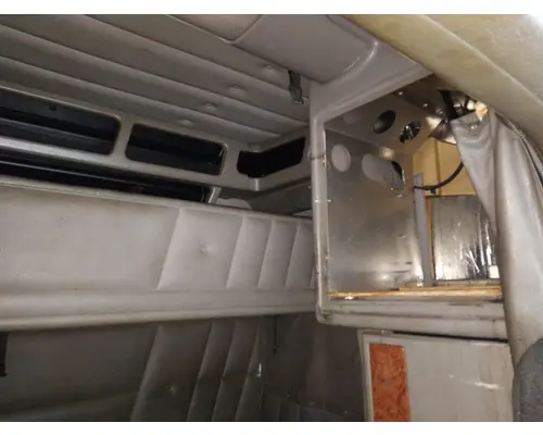 PETERBILT 379 WHOLE TRUCK FOR RESALE