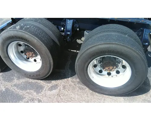 PETERBILT 379 WHOLE TRUCK FOR RESALE