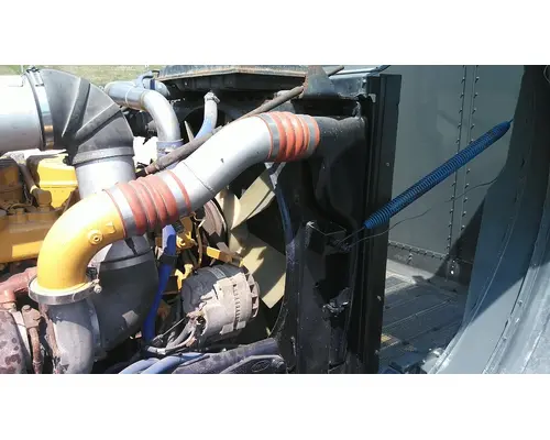 PETERBILT 379 WHOLE TRUCK FOR RESALE