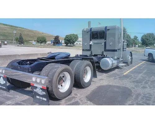 PETERBILT 379 WHOLE TRUCK FOR RESALE