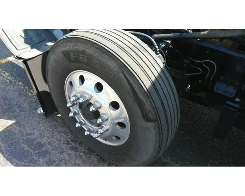 PETERBILT 379 WHOLE TRUCK FOR RESALE