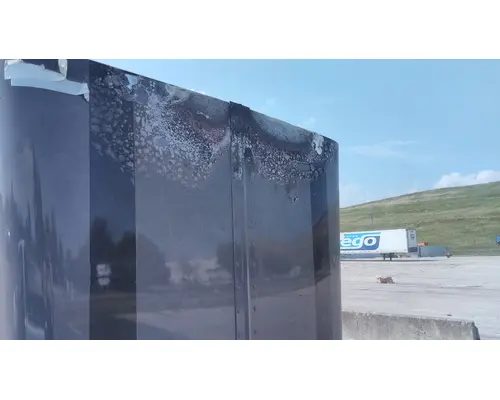 PETERBILT 379 WHOLE TRUCK FOR RESALE